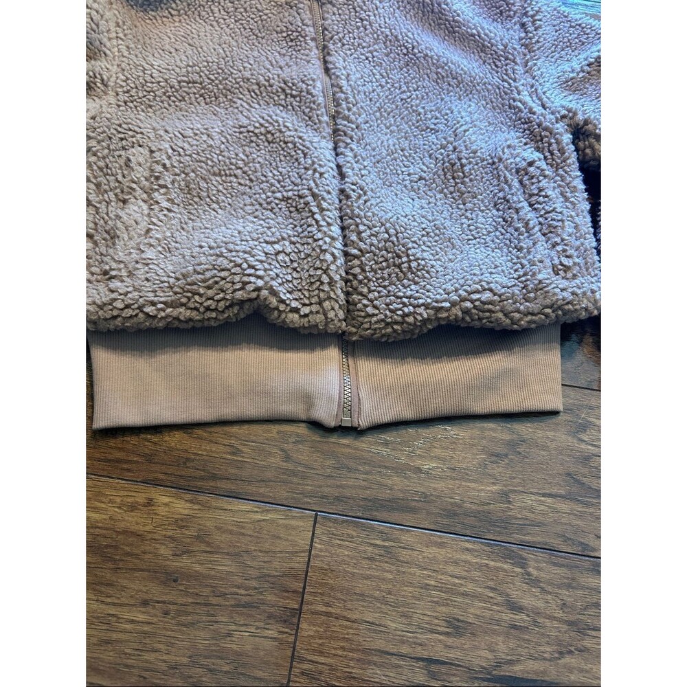 Fabletics Summit Teddy Jacket size small - Picture 10 of 11